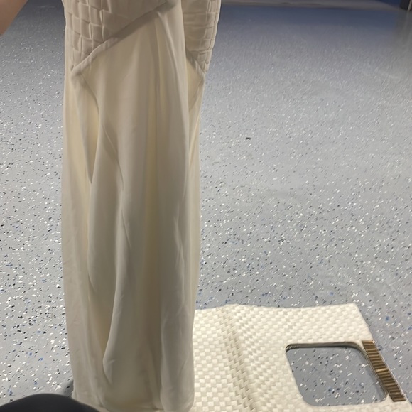 Set dress and over sized cluch - Picture 5 of 7